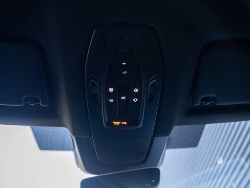 New 2026 Porsche Macan 4 Electric image 18