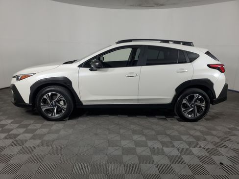 Used 2025 Subaru Crosstrek 2.5i Premium AWD/4WD image 7