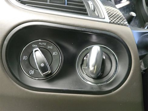 Used 2015 Porsche Macan S image 29