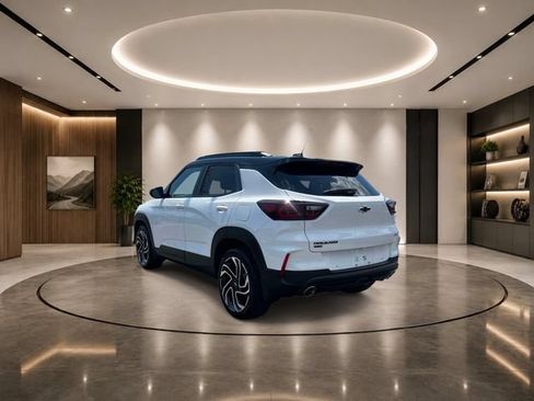 Used 2024 Chevrolet TrailBlazer RS w/ Convenience Package AWD/4WD image 5