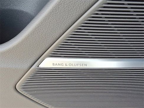 New 2026 Audi Q8 Premium Plus image 17