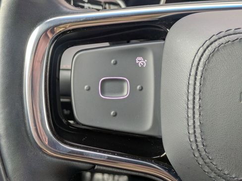 Used 2024 Lincoln Nautilus Reserve w/ Equipment Group 203A image 15