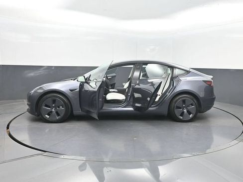 Used 2023 Tesla Model 3 Standard Range RWD image 34