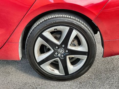 Used 2017 Toyota Prius Three Touring image 32