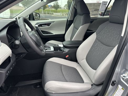 New 2025 Toyota RAV4 XLE image 15