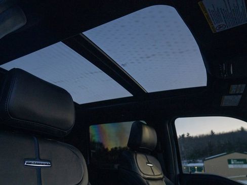 Used 2025 Ford F350 Platinum w/ FX4 Off-Road Package image 17