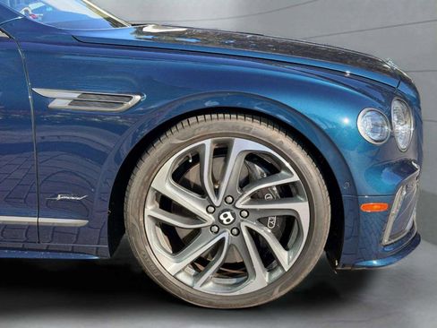 Used 2025 Bentley Flying Spur Plug-In Hybrid AWD/4WD image 9