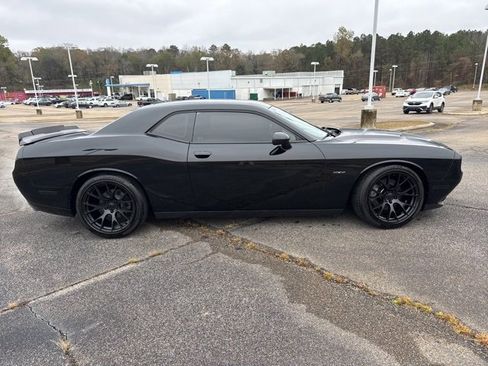 Used 2015 Dodge Challenger R/T Plus image 7