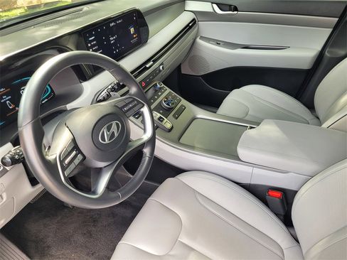 Used 2024 Hyundai Palisade SEL image 18