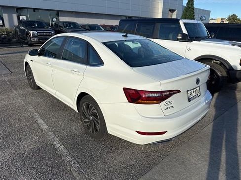 Used 2019 Volkswagen Jetta SEL Premium image 5