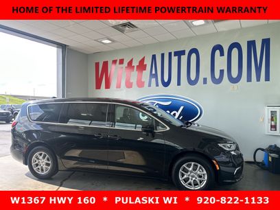 Used 2023 Chrysler Pacifica Touring-L