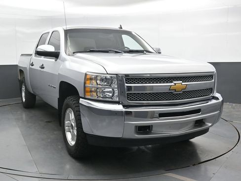 Used 2013 Chevrolet Silverado 1500 LT w/ All-Star Edition AWD/4WD image 4