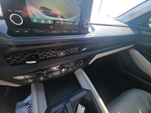 Used 2025 Honda Accord SE image 21
