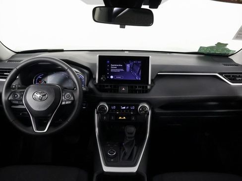 Used 2025 Toyota RAV4 XLE w/ Convenience Package AWD/4WD image 8