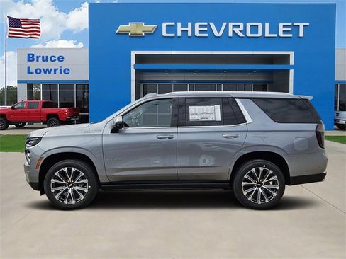 New 2026 Chevrolet Tahoe High Country w/ LPO, Illumination Package image 2