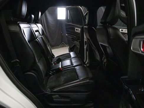 Used 2024 Ford Explorer ST-Line w/ Class IV Trailer Tow Package image 18