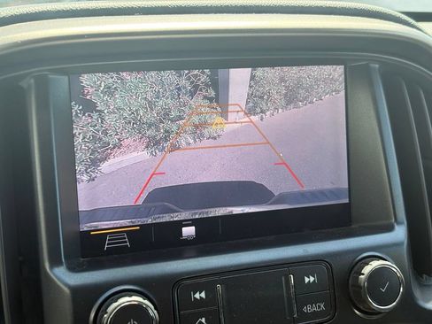 Used 2019 Chevrolet Colorado Z71 AWD/4WD image 14