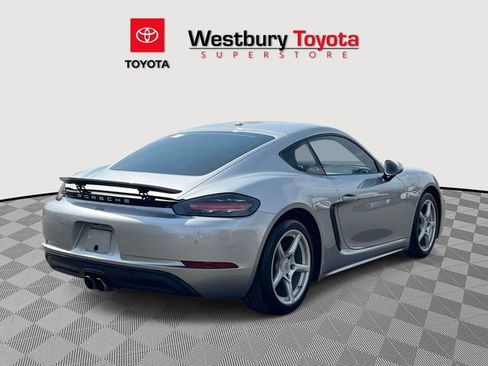 Used 2021 Porsche 718 Cayman image 7