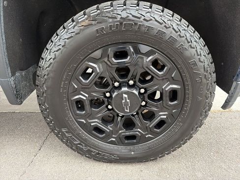 Used 2023 Chevrolet Silverado 3500 LTZ w/ LTZ Plus Package image 54