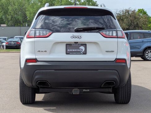 Used 2019 Jeep Cherokee Latitude Plus w/ Comfort/Convenience Group AWD/4WD image 11