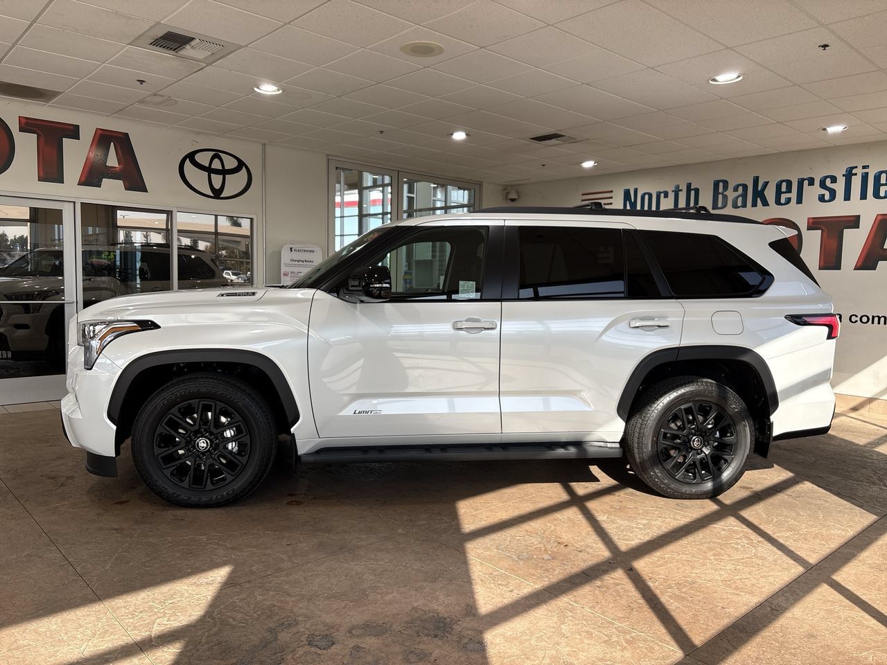 Certified 2026 Toyota Sequoia Limited w/ Tow Technology Package AWD/4WD image 7