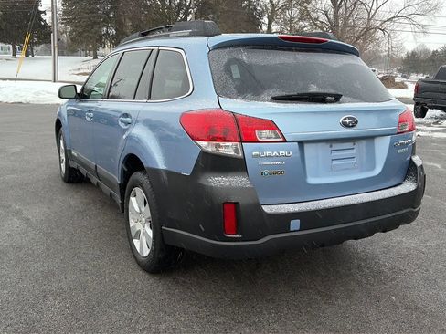 Used 2011 Subaru Outback 2.5i Premium w/ All-Weather Pkg image 12