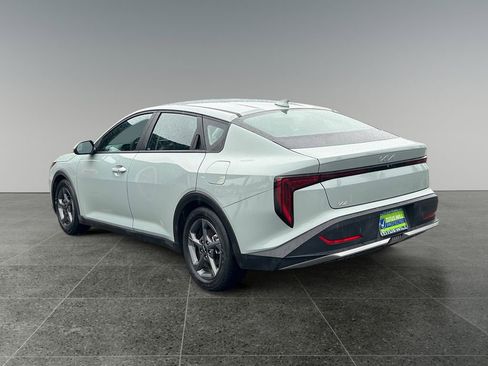 Used 2025 Kia K4 LXS image 5