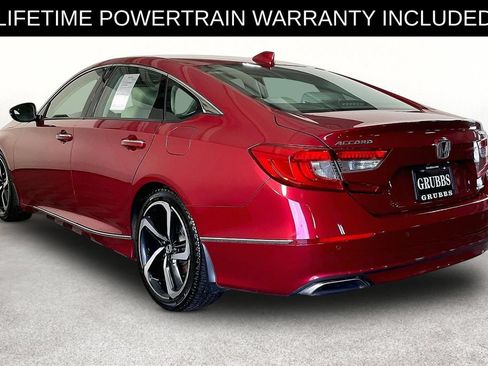 Used 2018 Honda Accord Touring image 15