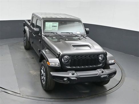 New 2025 Jeep Gladiator Sport image 35
