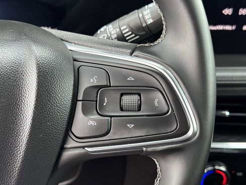 Used 2025 Buick Encore GX Preferred image 12