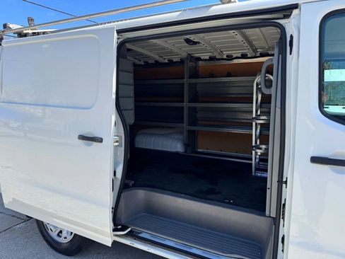 Used 2020 Nissan NV 2500 SV RWD image 21