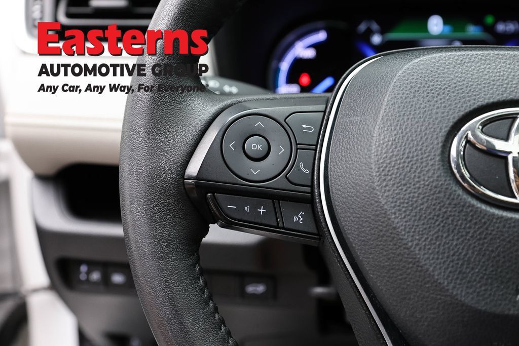 Used 2024 Toyota RAV4 XLE w/ Convenience Package AWD/4WD image 17