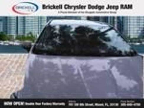 Used 2023 Chrysler Pacifica Touring-L FWD image 19