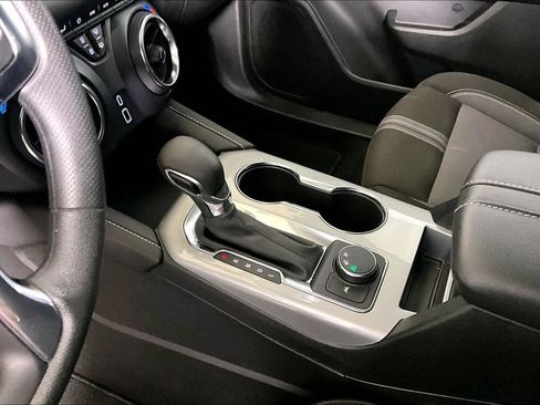 Used 2025 Chevrolet Blazer LT FWD image 13