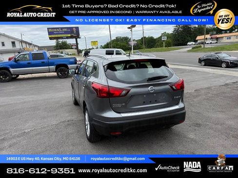 Used 2017 Nissan Rogue Sport SV w/ SV All-Weather Package AWD/4WD image 6