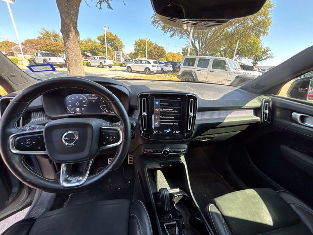 Used 2020 Volvo XC40 T5 R-Design AWD/4WD image 16