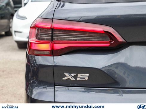 Used 2021 BMW X5 sDrive40i w/ Executive Package 3 RWD image 9