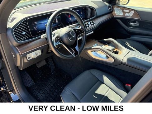 Used 2025 Mercedes-Benz GLE 350 4MATIC image 13