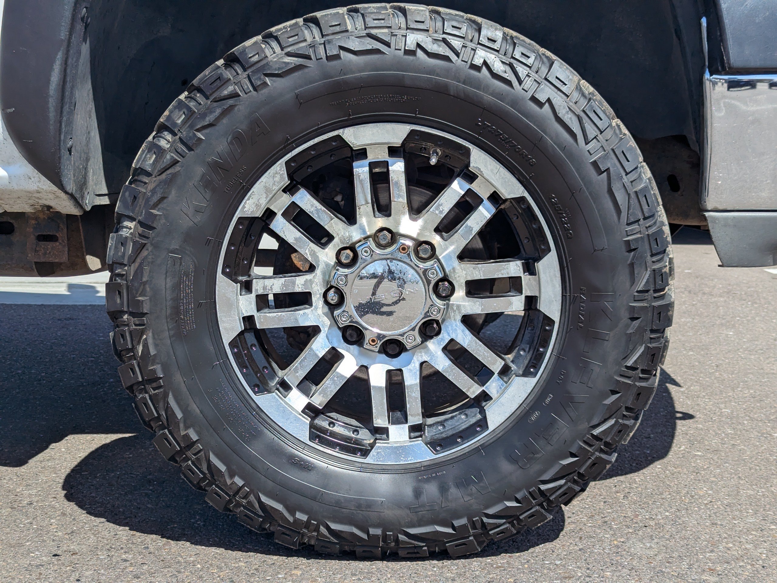 Used 2002 Chevrolet Silverado 2500 LS w/ Off-Road Skid Plate Pkg AWD/4WD image 41