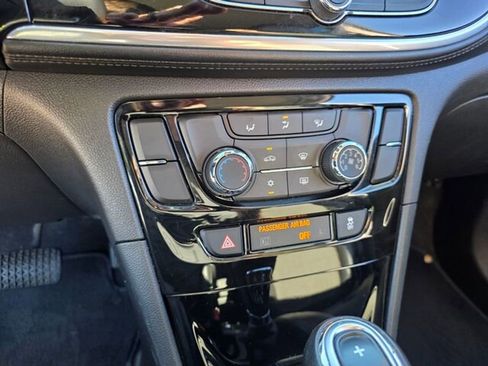 Used 2020 Buick Encore Preferred w/ Safety Package image 19