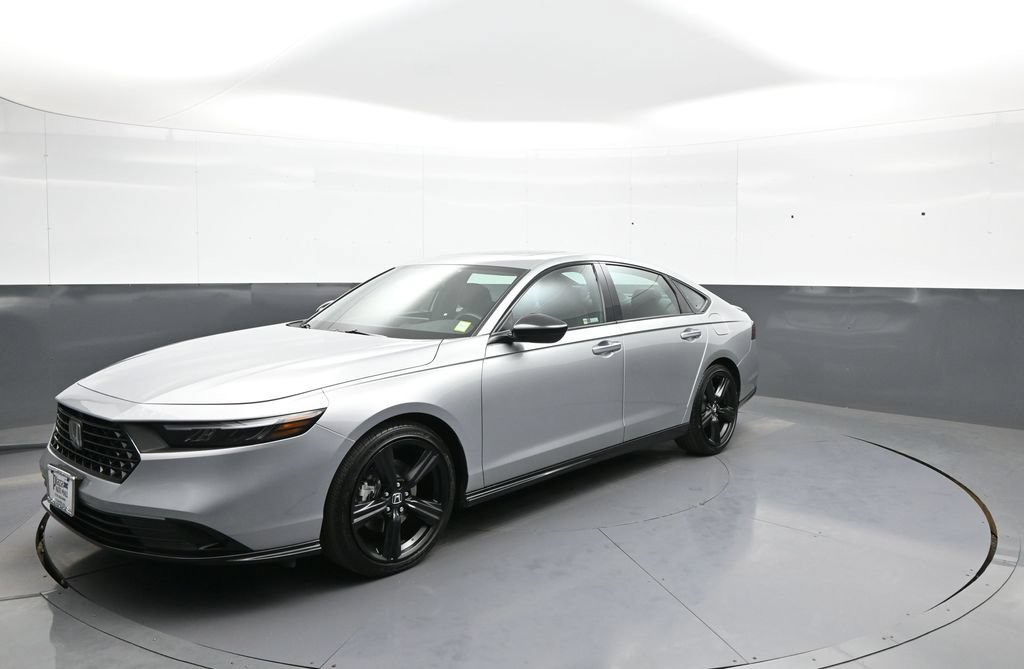 Used 2024 Honda Accord Sport image 10