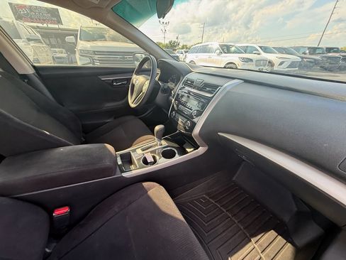Used 2013 Nissan Altima 2.5 S FWD image 23