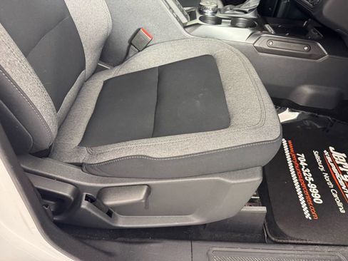 Used 2025 Ford Bronco Big Bend image 33