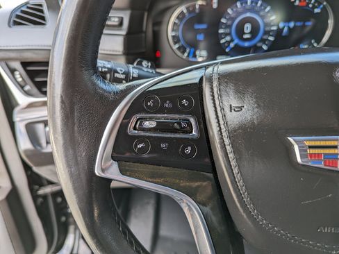 Used 2016 Cadillac Escalade Platinum image 17
