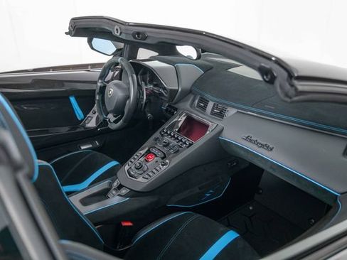 Used 2017 Lamborghini Aventador LP 750-4 Superveloce AWD/4WD image 25