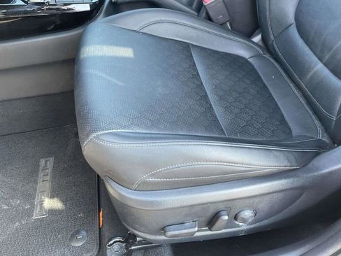 Used 2023 Kia Seltos EX image 13