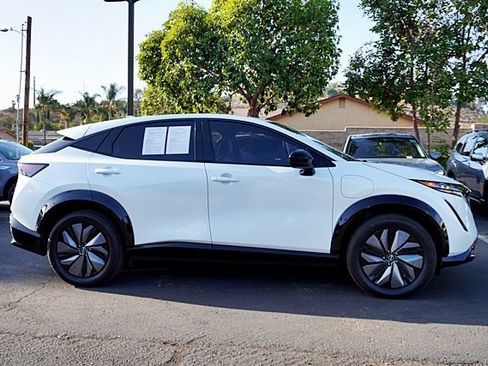 Used 2024 Nissan Ariya AWD image 7