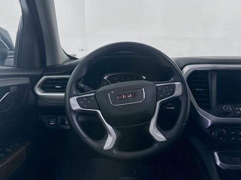 Used 2023 GMC Acadia SLE w/ Driver Convenience Package image 18