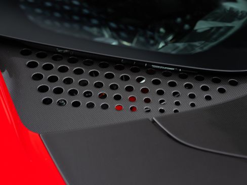 Used 2024 Ferrari SF90 Spider image 30