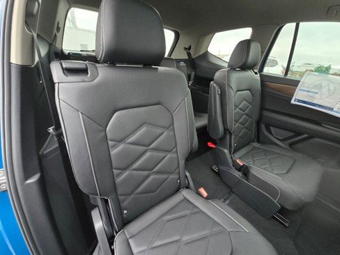 New 2026 Volkswagen Atlas SE image 16